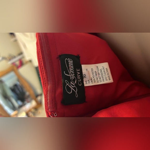 La Femme Curve Red Off The Shoulder Long Dress - Picture 10 of 15